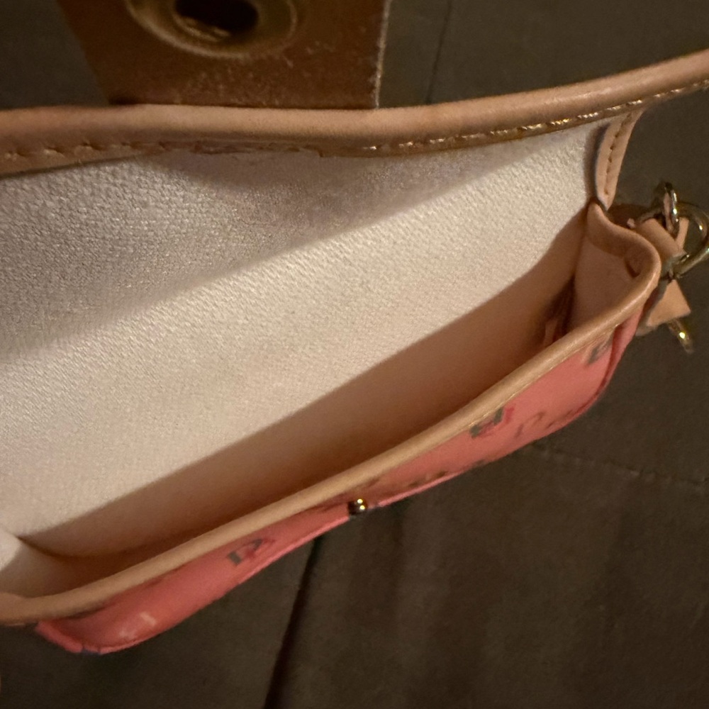 Dooney & Bourke Pink wristlet with pink heart charm - Picture 4 of 7